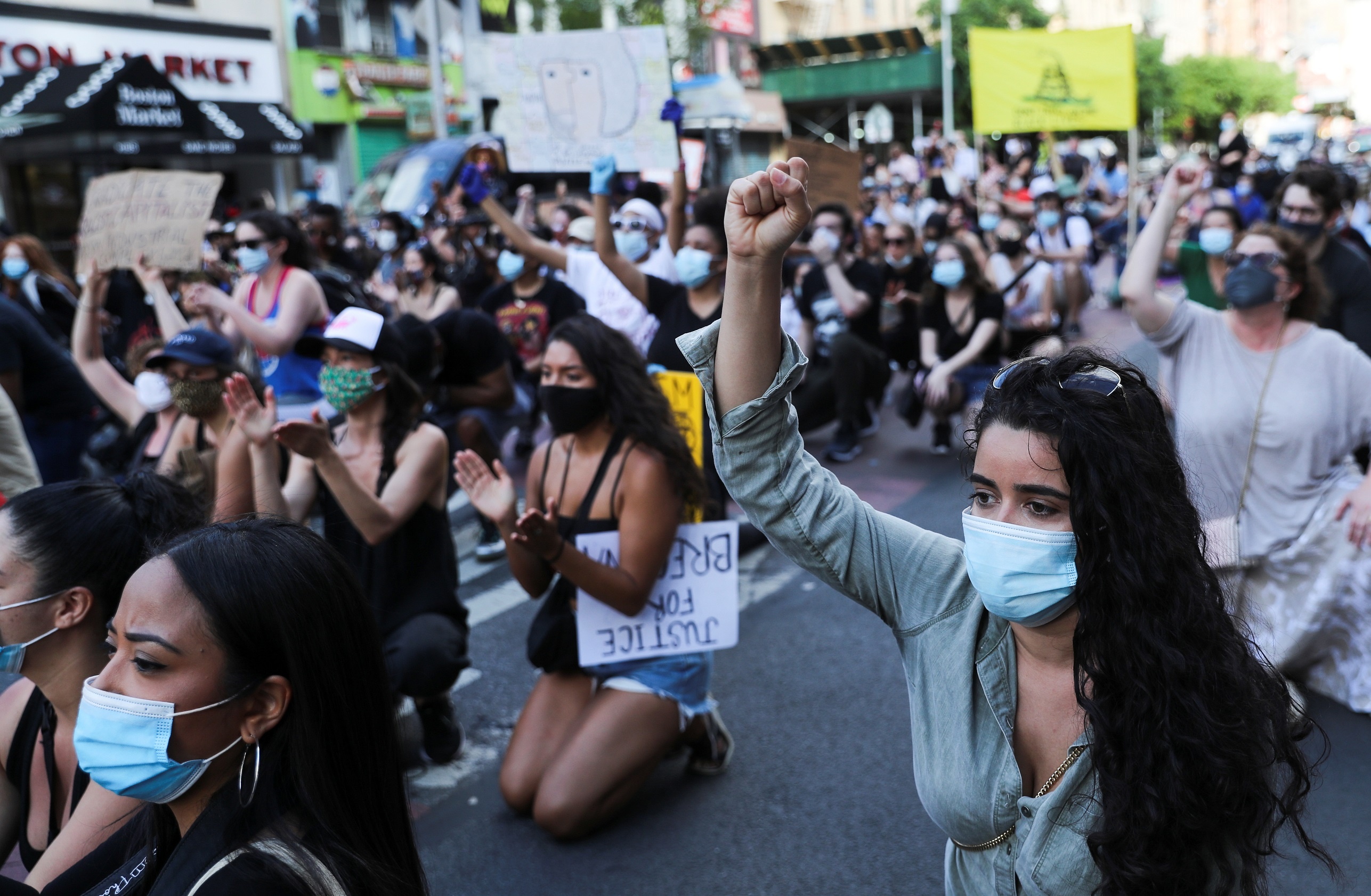 tuan hanh qua khach san ong Trump anh 6