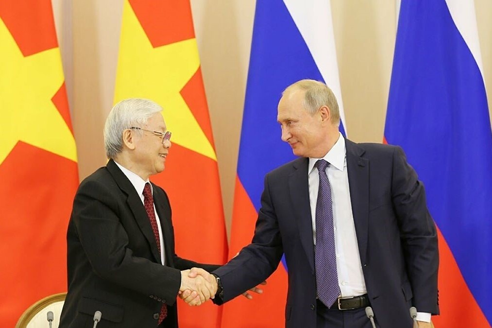 Tong bi thu, Chu tich nuoc gui dien mung quoc khanh toi TT Putin hinh anh