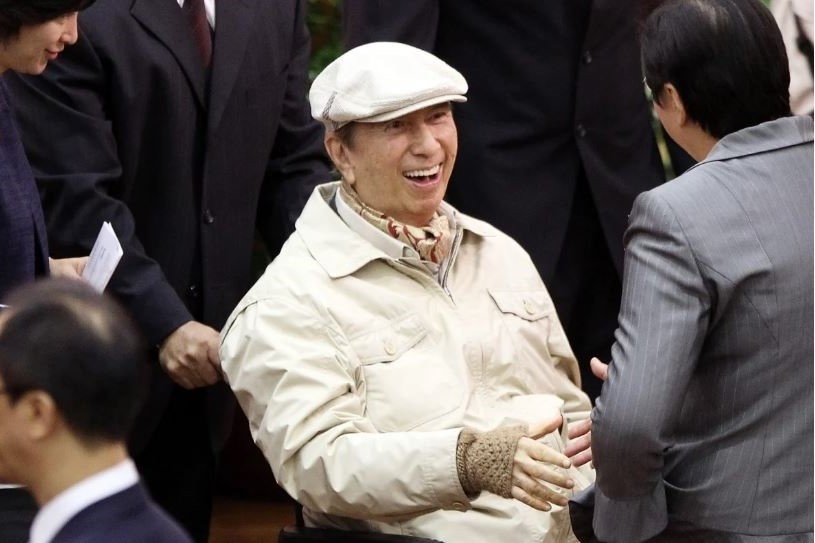 Chau trai 'vua song bac' Macau lao vao cuoc chien thua ke hinh anh