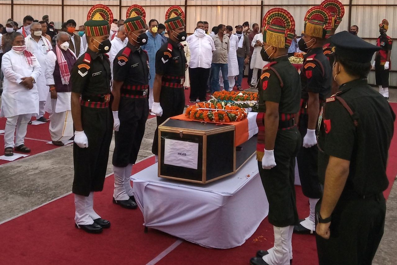 An Do lam tang le cho 20 quan nhan vu dung do bien gioi voi Trung Quoc hinh anh