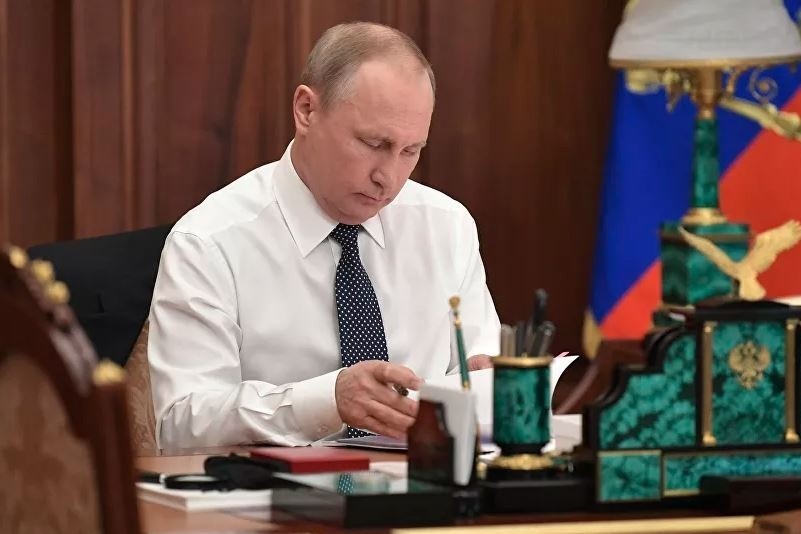 Tong thong Putin lan dau tiet lo can phong bi mat o Kremlin hinh anh