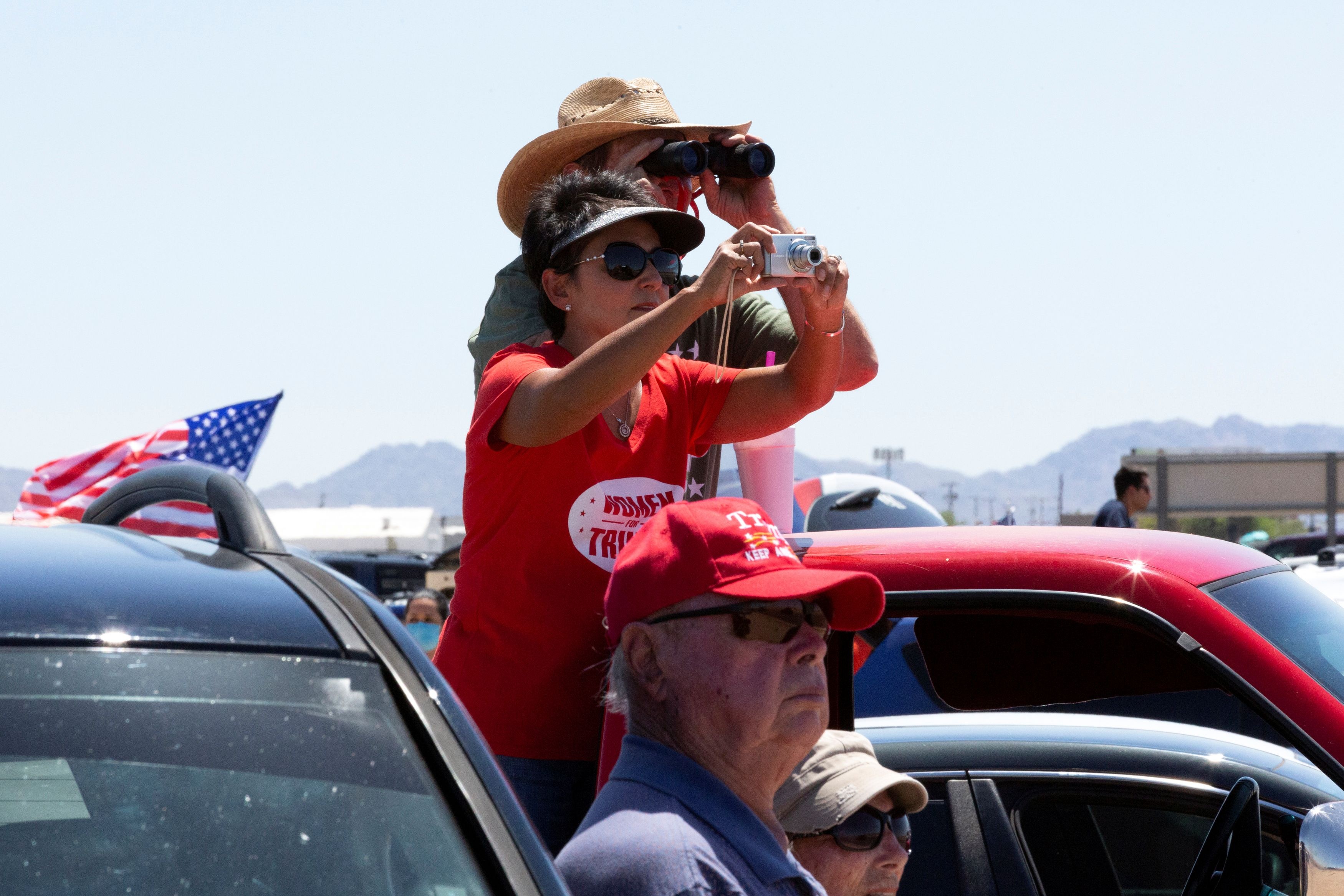 Trump tham tuong bien gioi anh 8