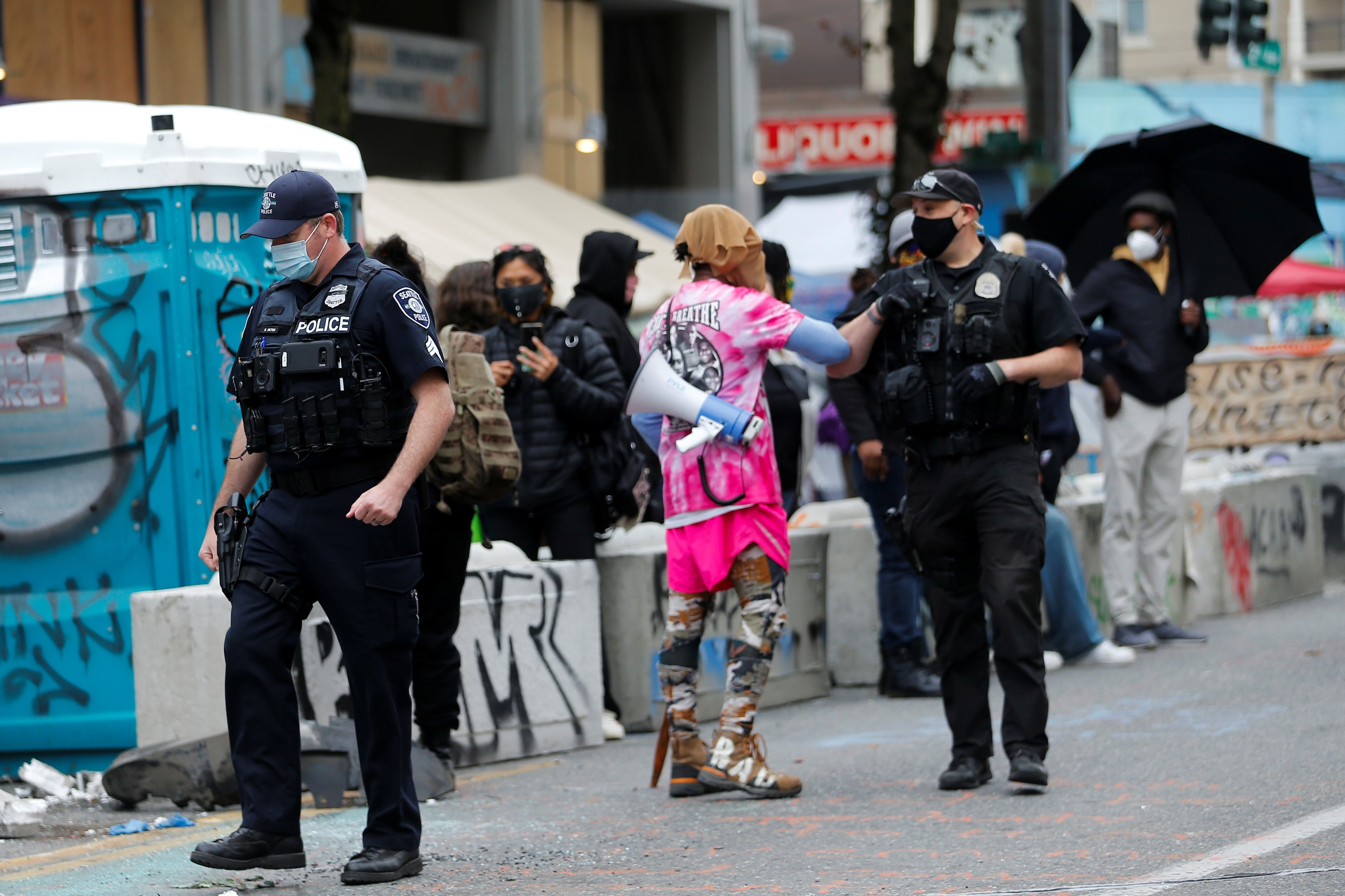 Thieu nien bi ban chet o 'khu tu tri' cua nguoi bieu tinh o Seattle hinh anh