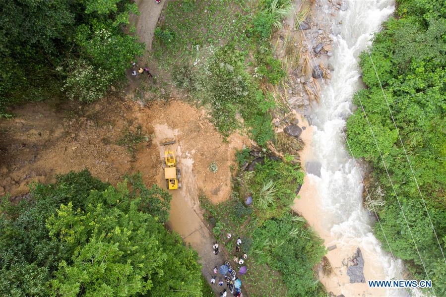 Trung Quoc nang muc ung pho khan cap anh 9