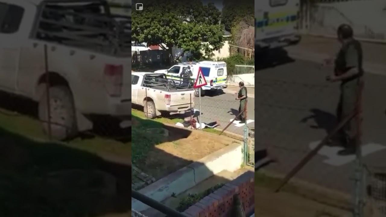 tu nhan dao tau tao bao o Nam Phi anh 1