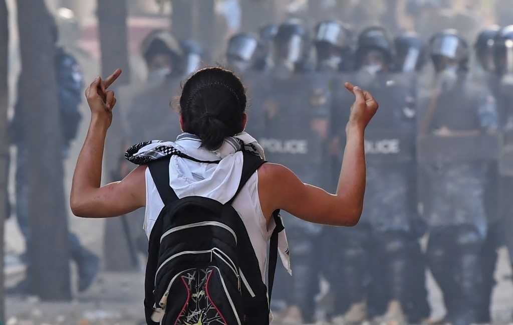 Bieu tinh rung chuyen Beirut anh 1