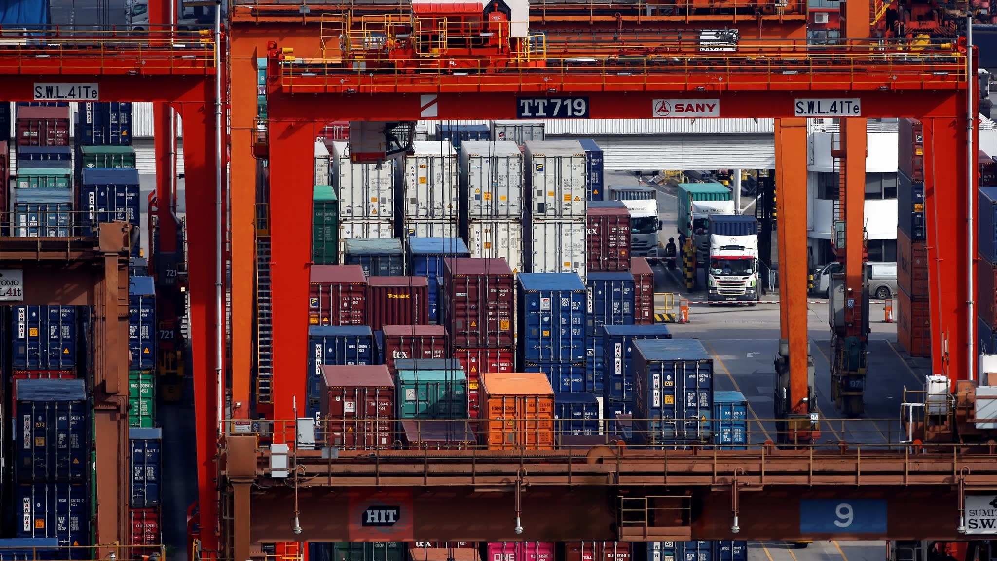 hang Hong Kong xuat khau la 'Made in China' anh 1