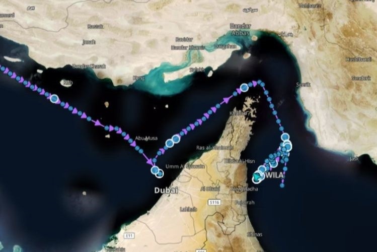 Iran cuong che len tau dau anh 2