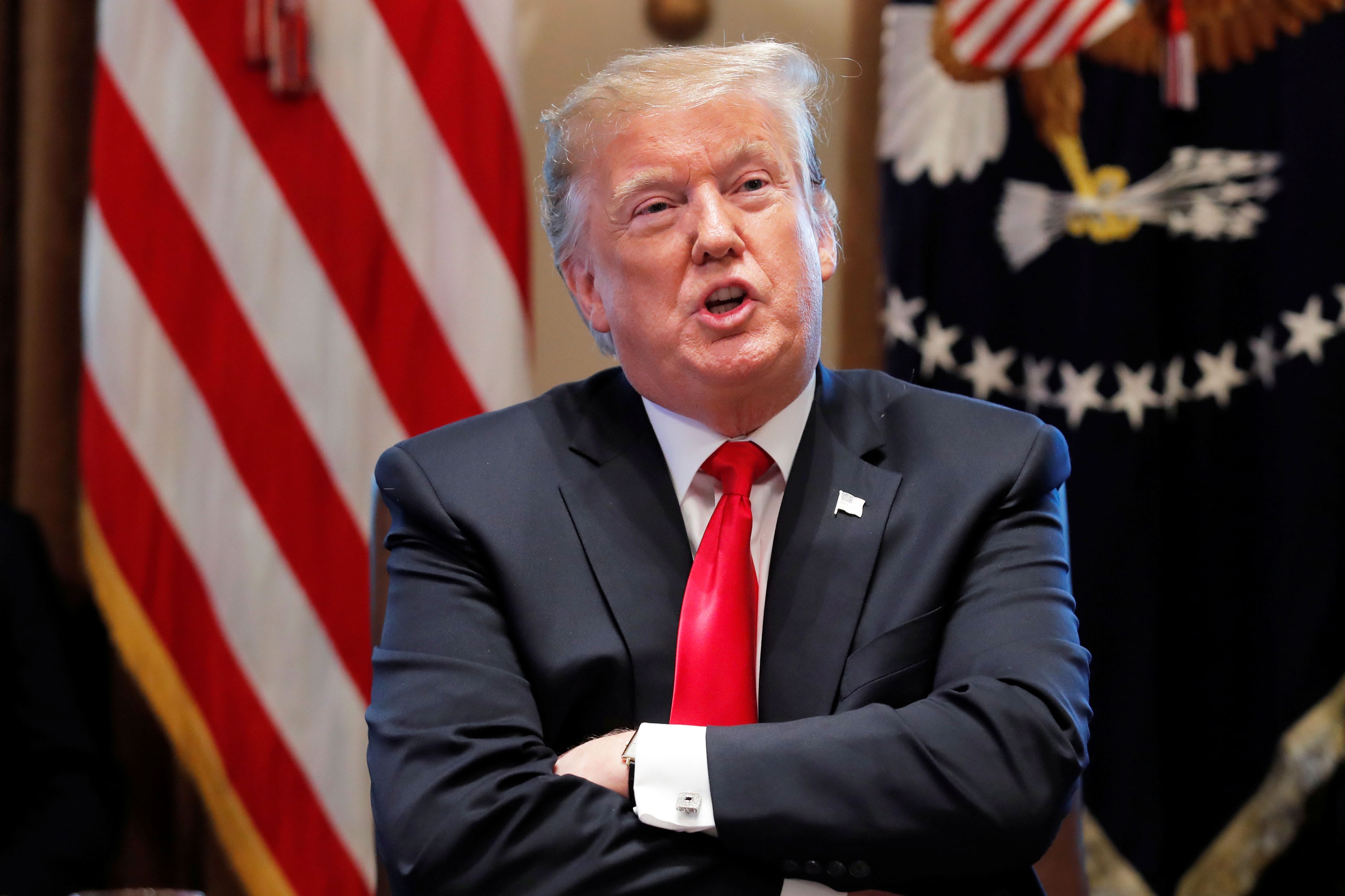 Tong thong Trump bat ngo xem xet cam Alibaba o My hinh anh