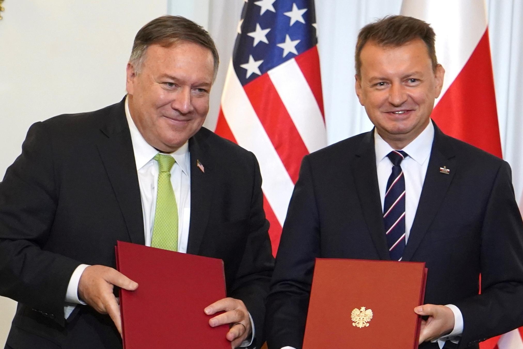 My ky hiep uoc quoc phong voi Ba Lan anh 1