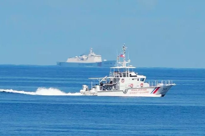 Bo truong Quoc phong Philippines: Trung Quoc bia dat 'duong 9 doan' hinh anh