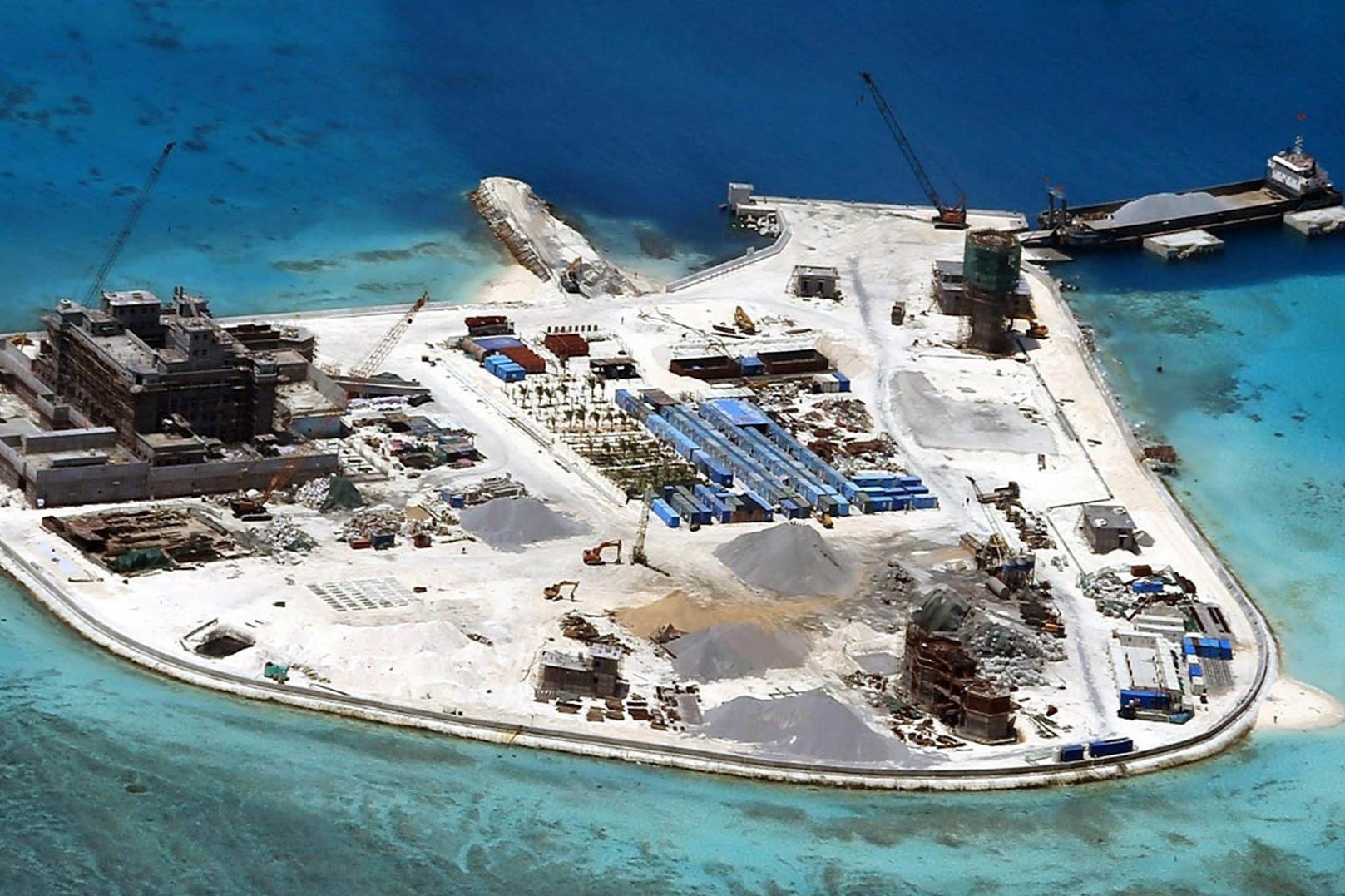 Ho so bat hao cua cong ty xay dao nhan tao o Bien Dong hinh anh