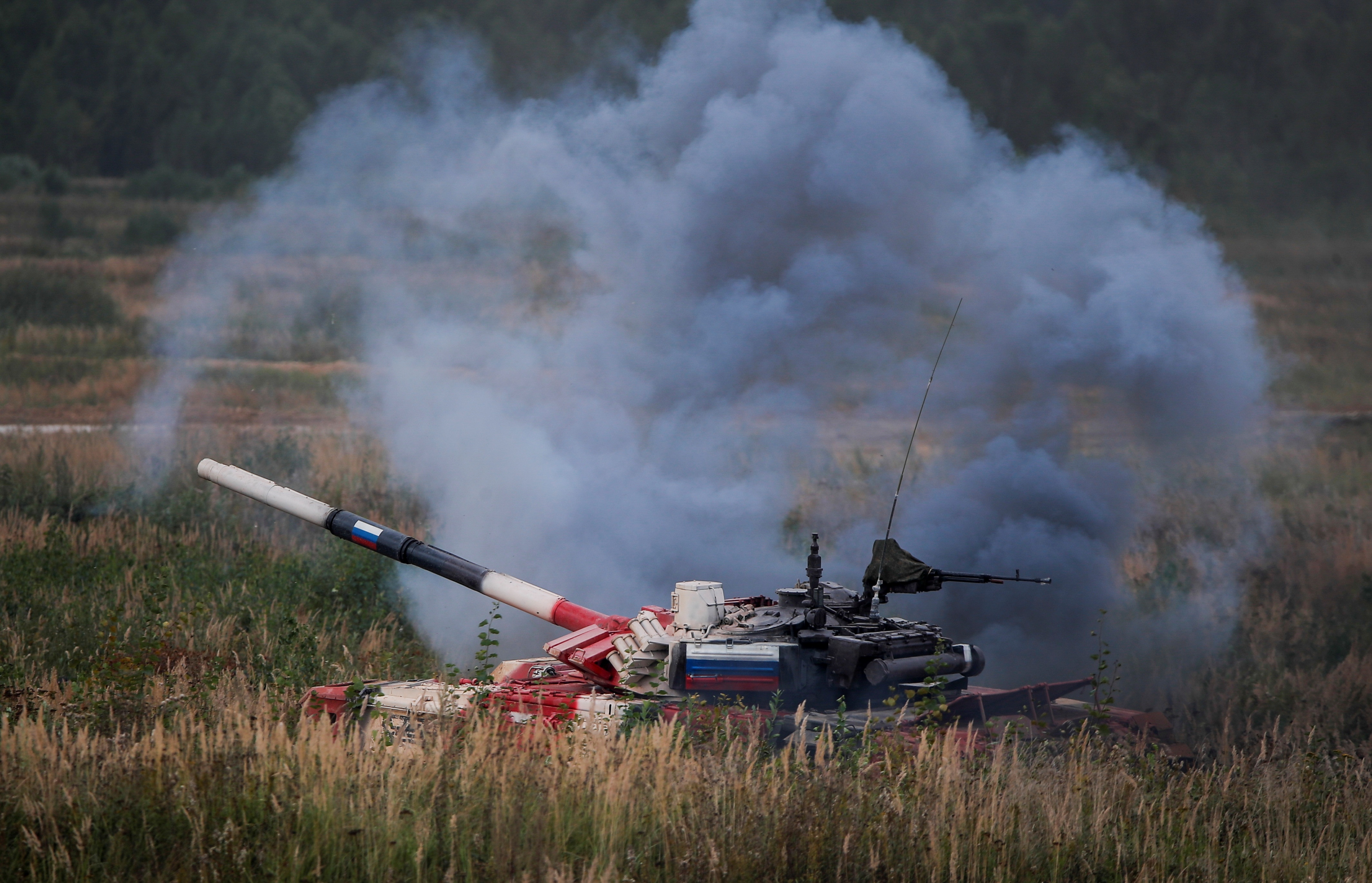 thu lua tren thao truong Alabino anh 7