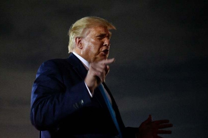 Tong thong Trump phu nhan xuc pham linh My tu tran hinh anh