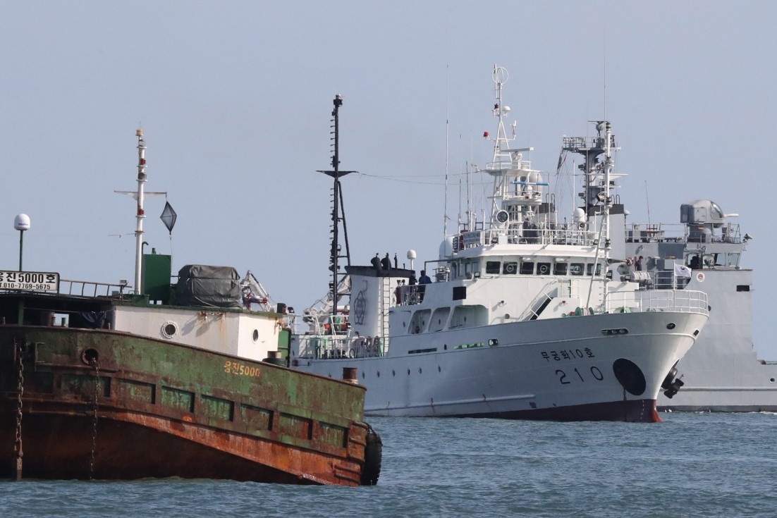 Tong thong Moon: Vu Trieu Tien ban chet vien chuc la khong the tha thu hinh anh