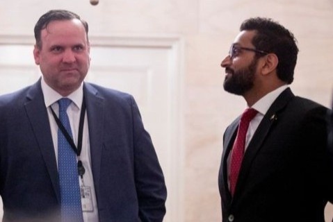 Tro ly cua Tong thong Trump bi mat toi Syria hinh anh