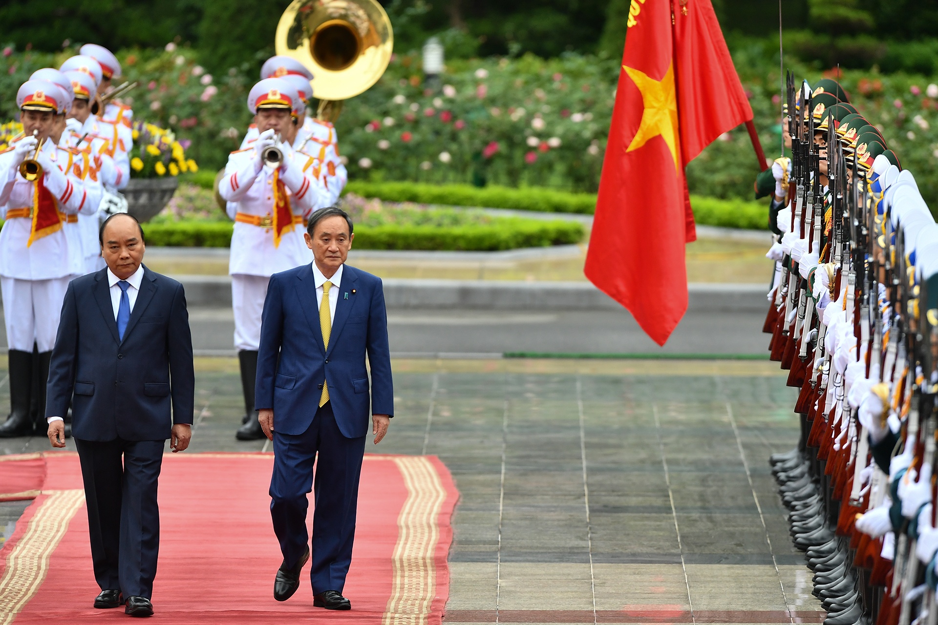 Thu tuong Nguyen Xuan Phuc chu tri le don thu tuong Nhat Ban hinh anh