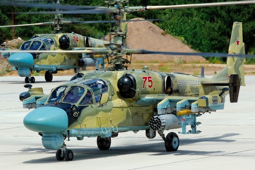 Xa sung tai can cu khong quan Nga, 3 quan nhan thiet mang hinh anh