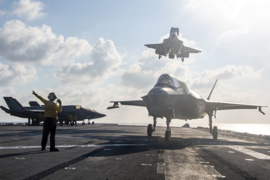 Lau Nam Goc doi lanh dao khien Bac Kinh them lo hinh anh