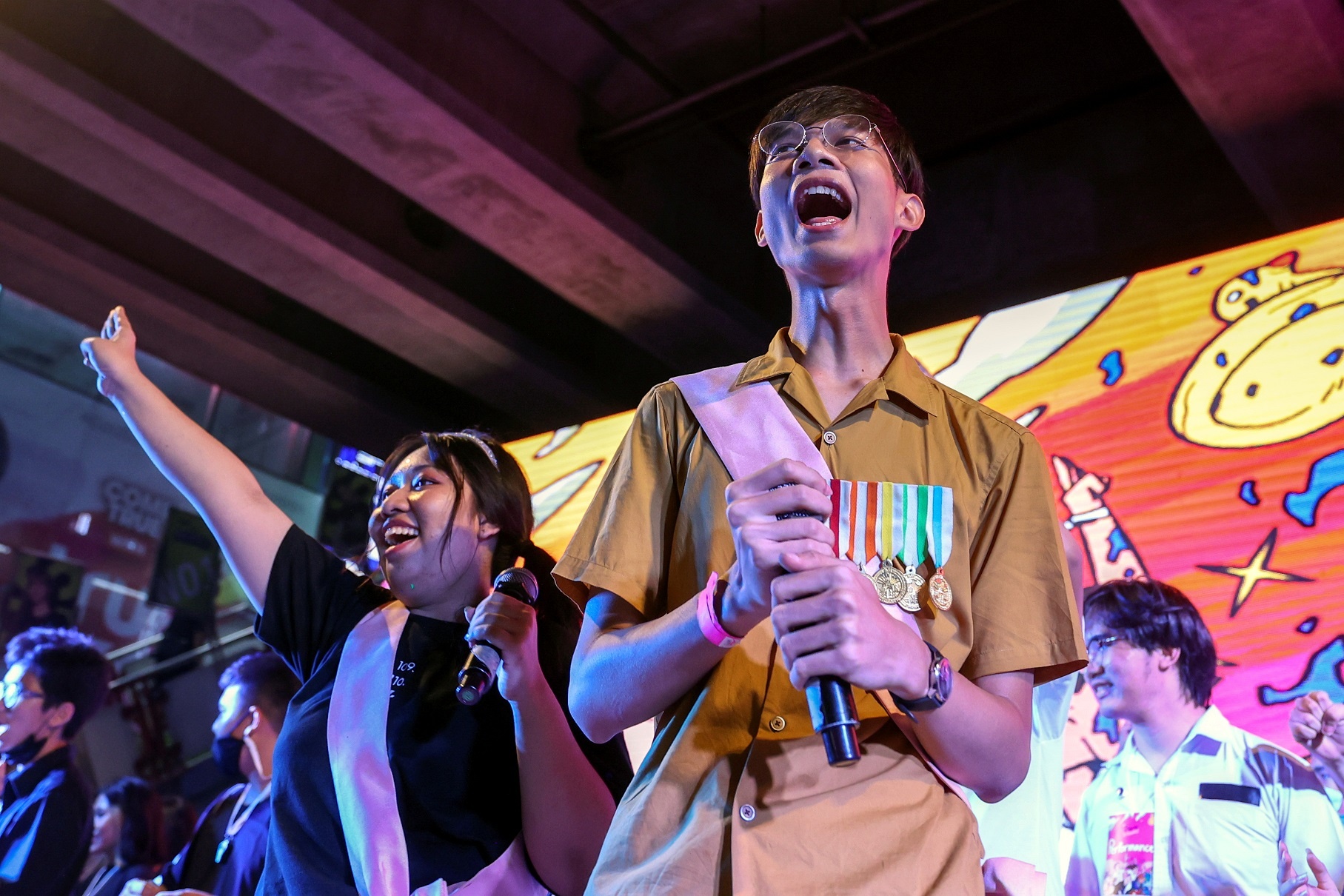 Hoc sinh Thai bieu tinh chong chinh phu anh 9