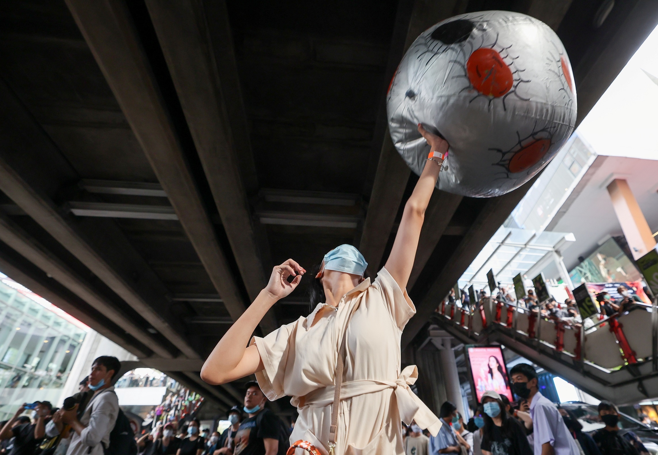 Hoc sinh Thai bieu tinh chong chinh phu anh 2