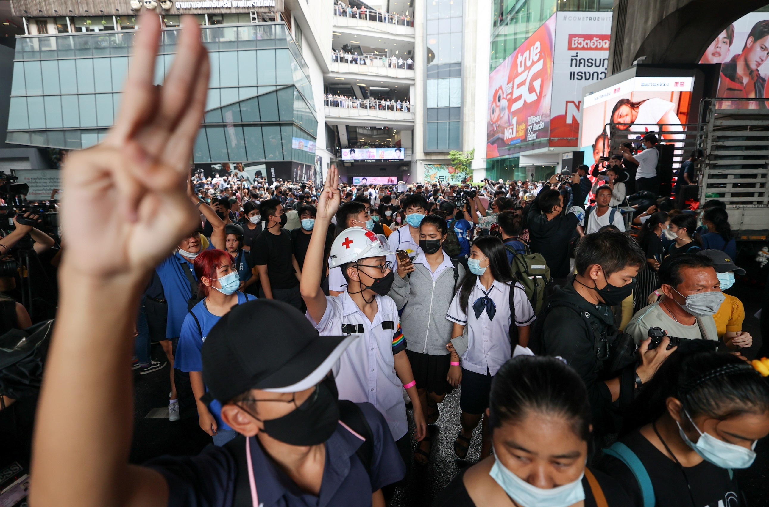 Hoc sinh Thai bieu tinh chong chinh phu anh 1