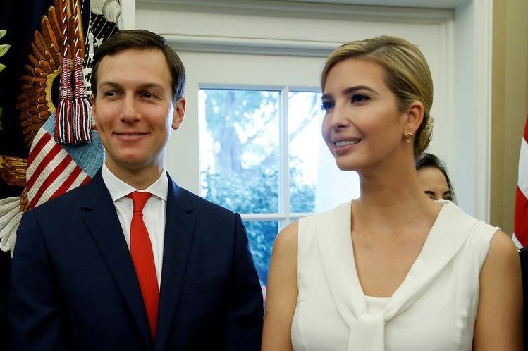 Con re Tong thong Trump toi Trung Dong giua cang thang My - Iran hinh anh