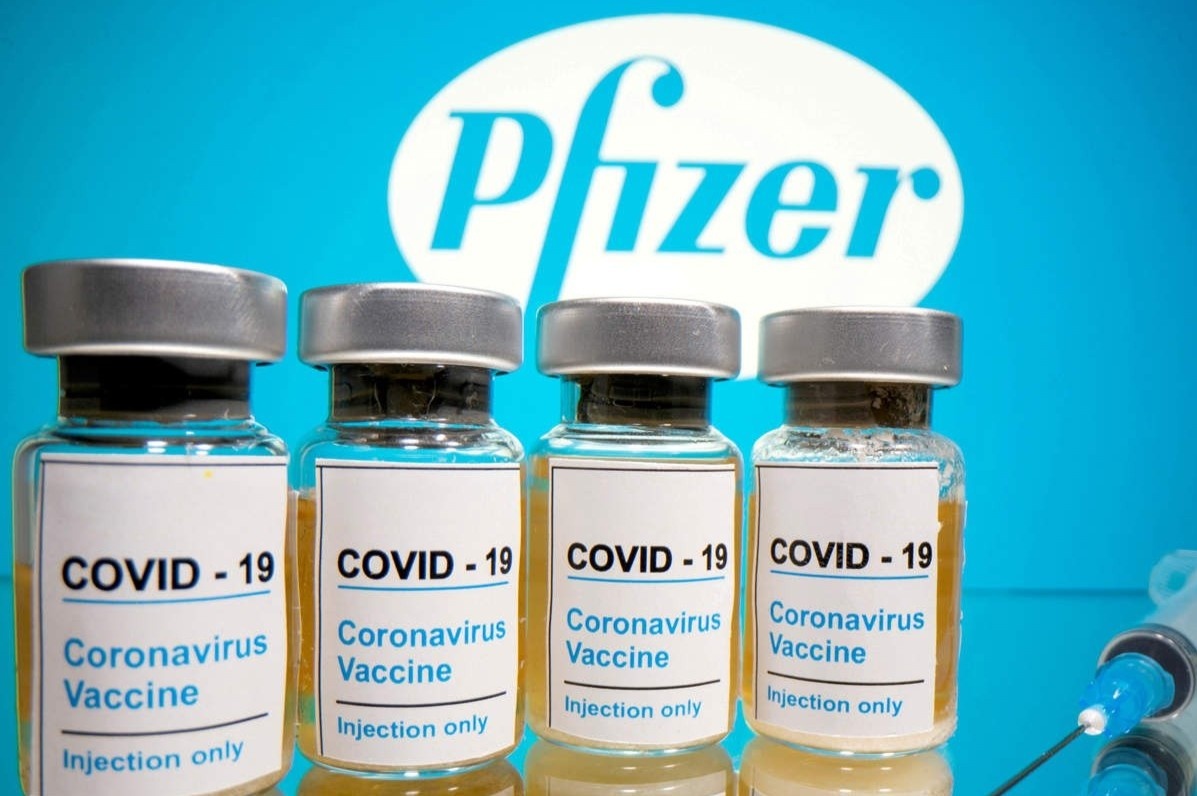 Tong thong Trump: My se tiem vaccine Covid-19 trong 24 gio toi hinh anh