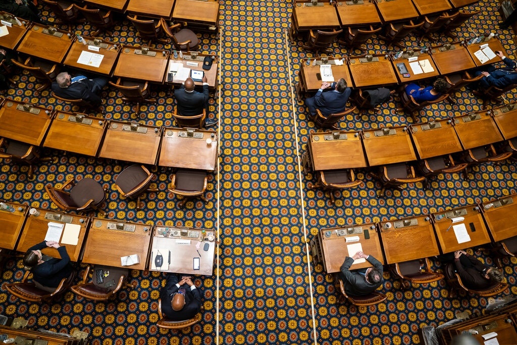 Dong minh ong Trump chua bo cuoc anh 2