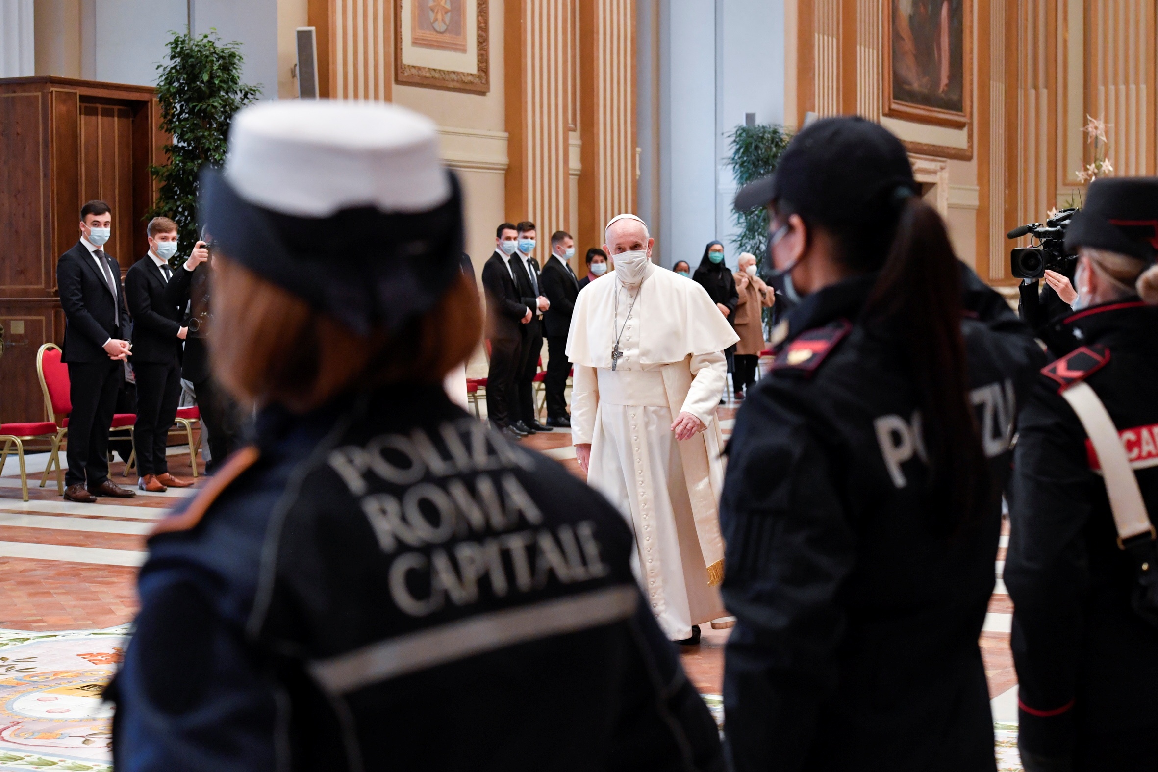 Giao hoang Francis lam thanh le Giang sinh anh 5