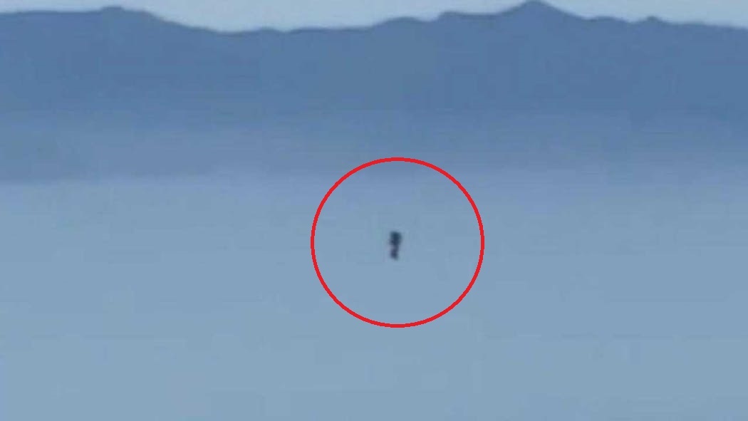 Nguoi bay bi an lai xuat hien anh 1