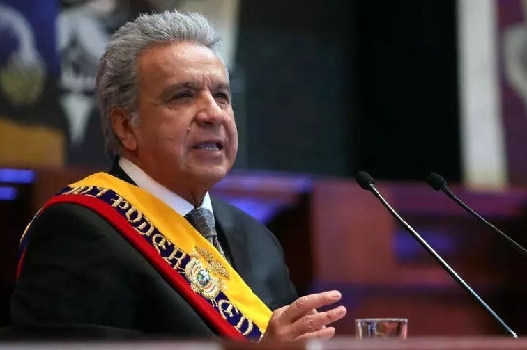 May bay cho tong thong Ecuador ha canh khan cap tai My hinh anh