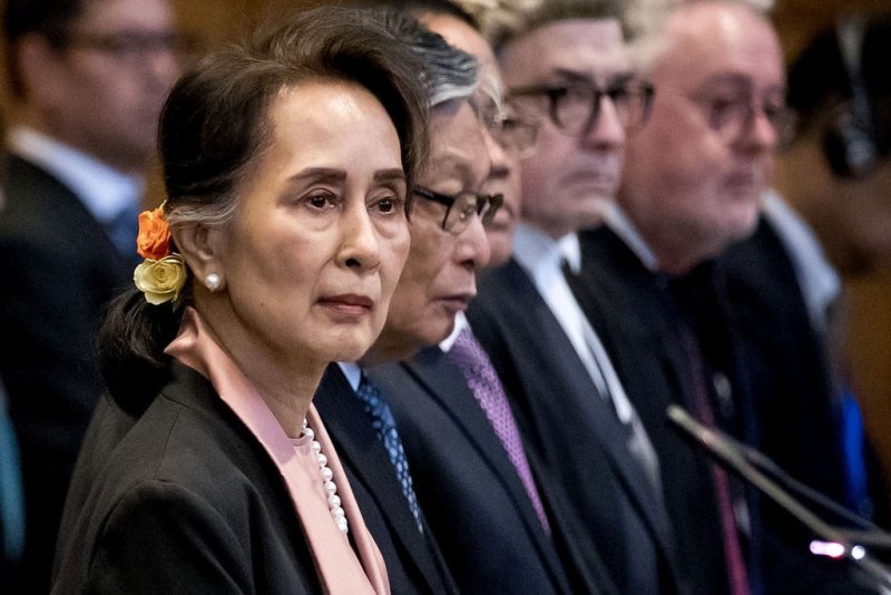 cong toi Aung San Suu Kyi anh 2