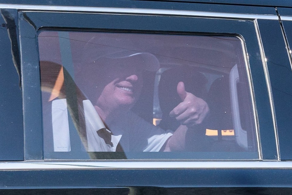 Ong Trump xuat hien khien nguoi ung ho o Florida bat ngo hinh anh