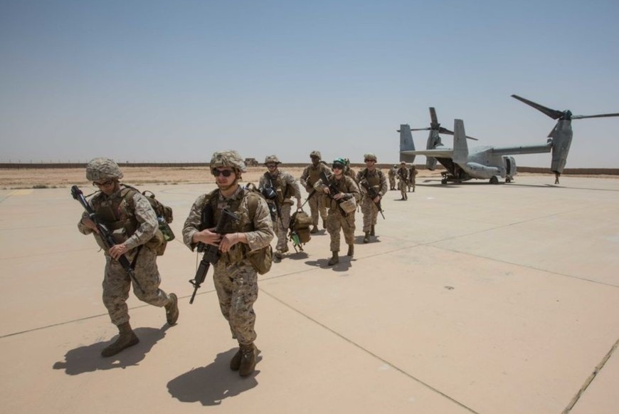 13 qua rocket doi vao can cu co quan My don tru o Iraq hinh anh