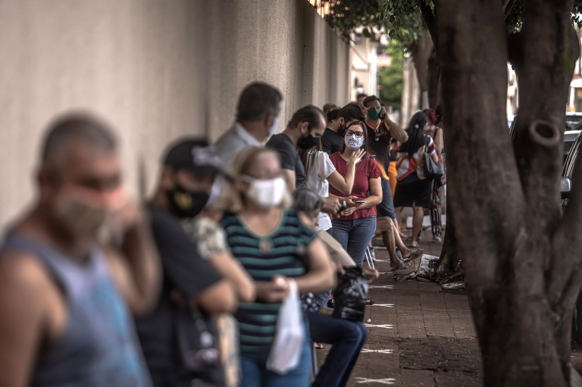 Ac mong Covid-19 chua dut o Brazil anh 4