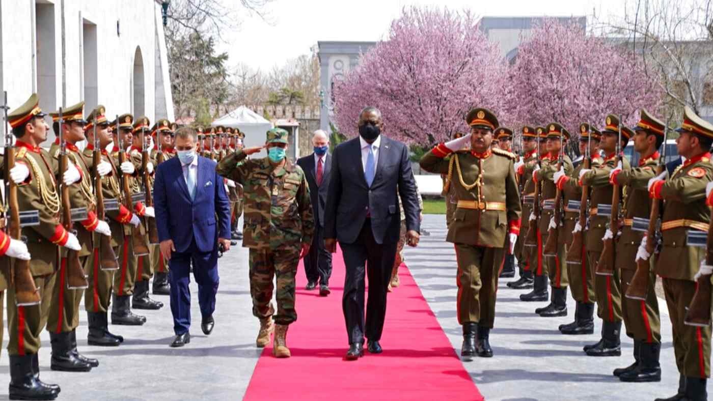 Lanh dao Lau Nam Goc tham Afghanistan anh 1