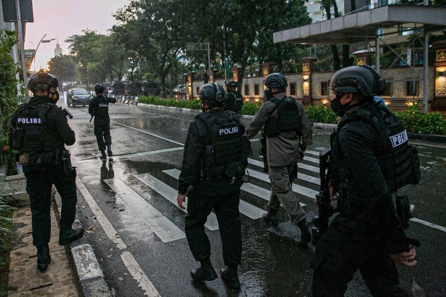 Dau sung tai tru so canh sat quoc gia Indonesia hinh anh