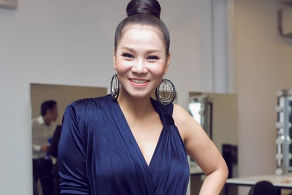 Thu Minh mang hit cua Chau Dang Khoa ra Ha Noi hinh anh