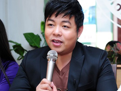 Quang Le bat ngo huy dien Bai hat yeu thich thang 10 hinh anh