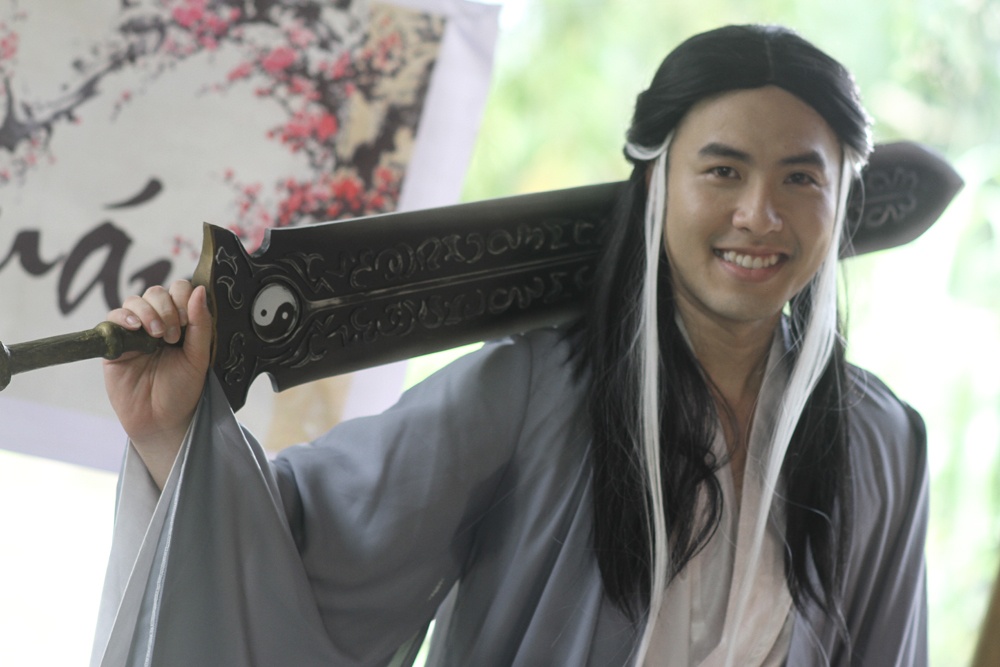 Akira Phan hoa Duong Qua trong phim hai ca nhac hinh anh