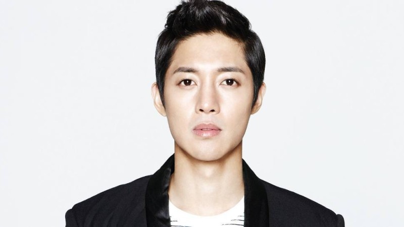 Bo cu muon Kim Hyun Joong nhin mat con trai hinh anh