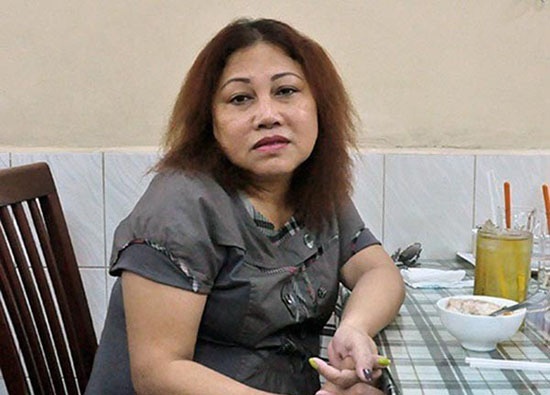 Sao Viet khon don vi nghe tay trai hinh anh