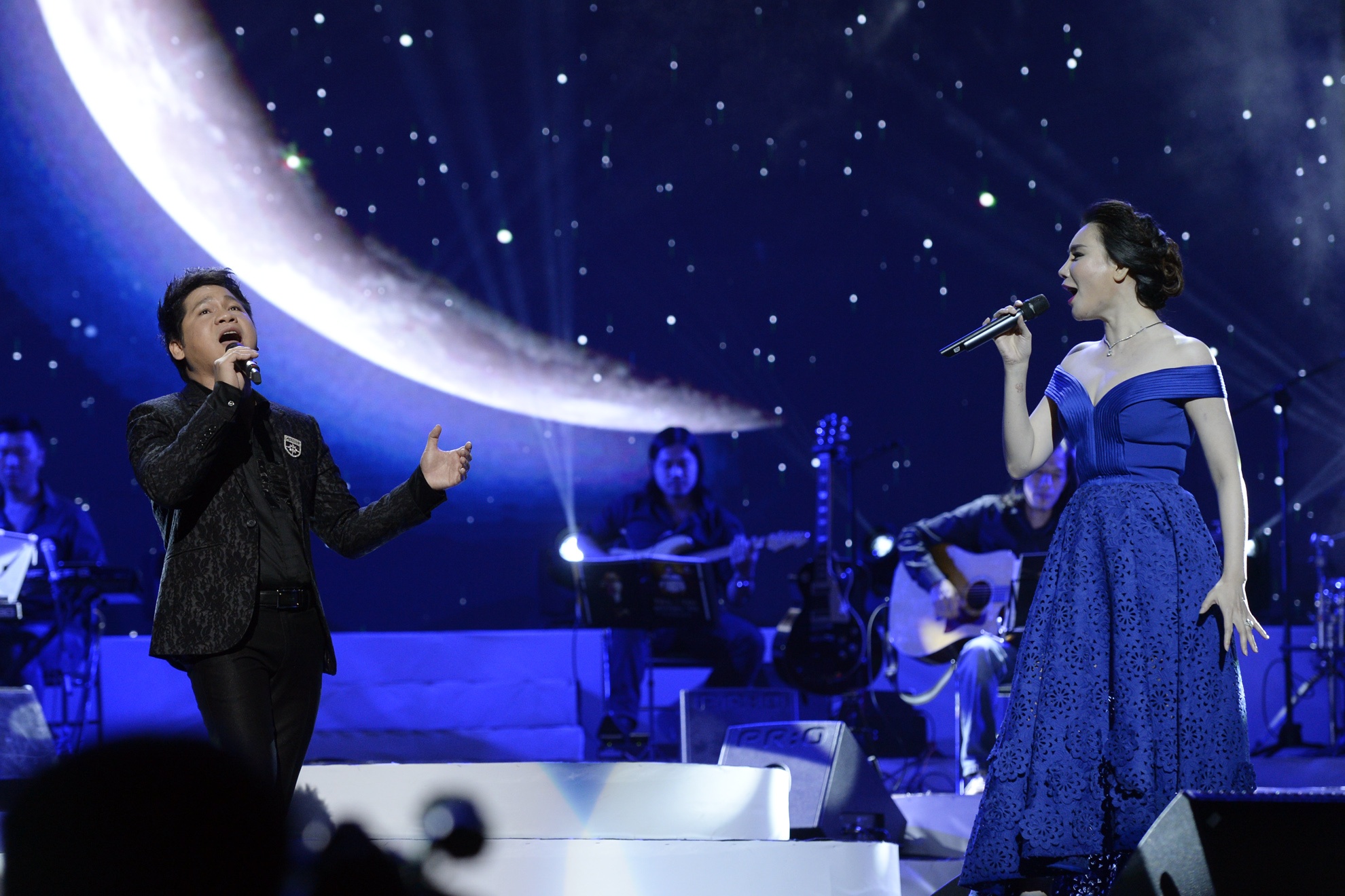 Ho Quynh Huong khen Trong Tan gioi kiem tien hinh anh