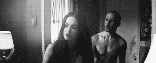 Love The Way You Lie - Eminem ft. RIhanna hinh anh