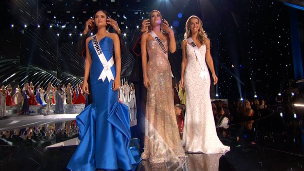 Top 3 Miss Universe 2015 tu tin trong phan thi ung xu hinh anh