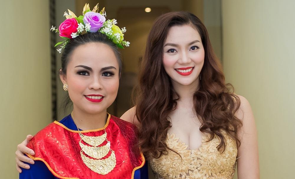 Ngoc Anh, My Linh gay an tuong voi dong nghiep nuoc ngoai hinh anh