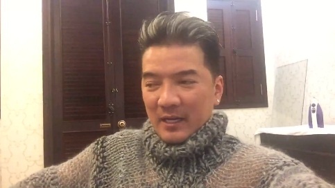 Dam Vinh Hung phan biet hat that - hat nhep hinh anh