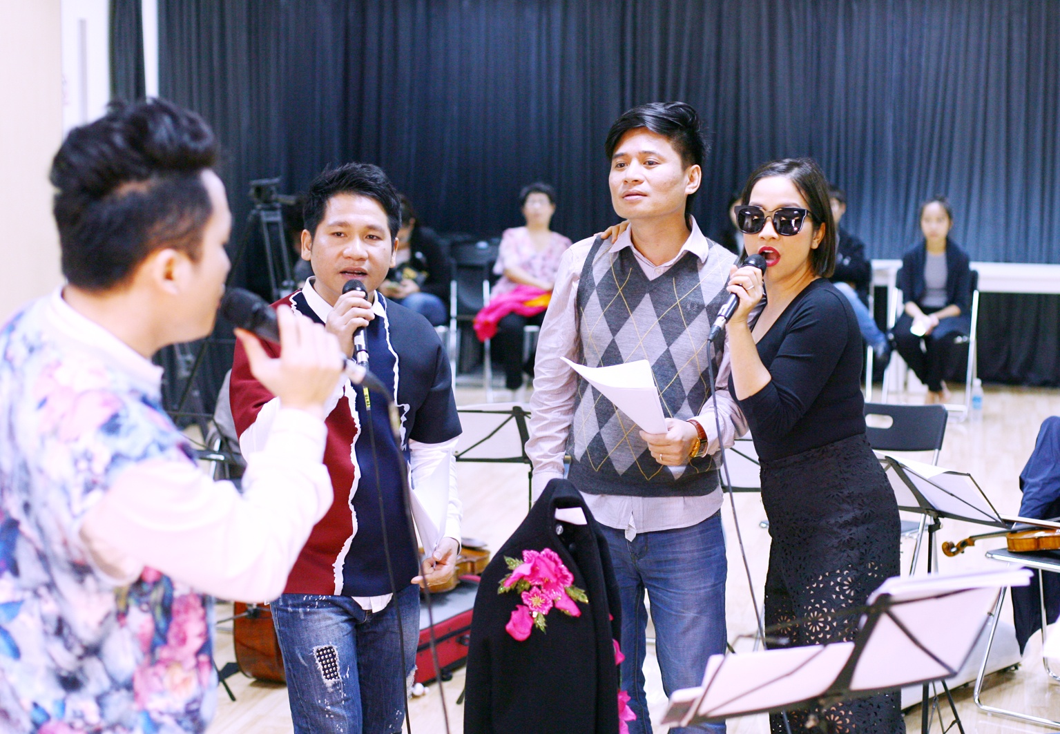 Diva My Linh tap nhac cung cac giong ca nam hang dau hinh anh