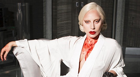 Lady Gaga lang le khoc thuong David Bowie hinh anh